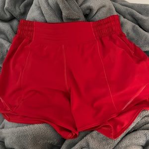 Lululemon DrkRed Hotty Hot 4” Tall Shorts